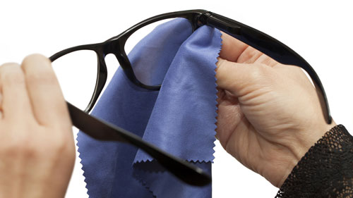 blue-cloth-eyeglass-cleaning_500.jpg